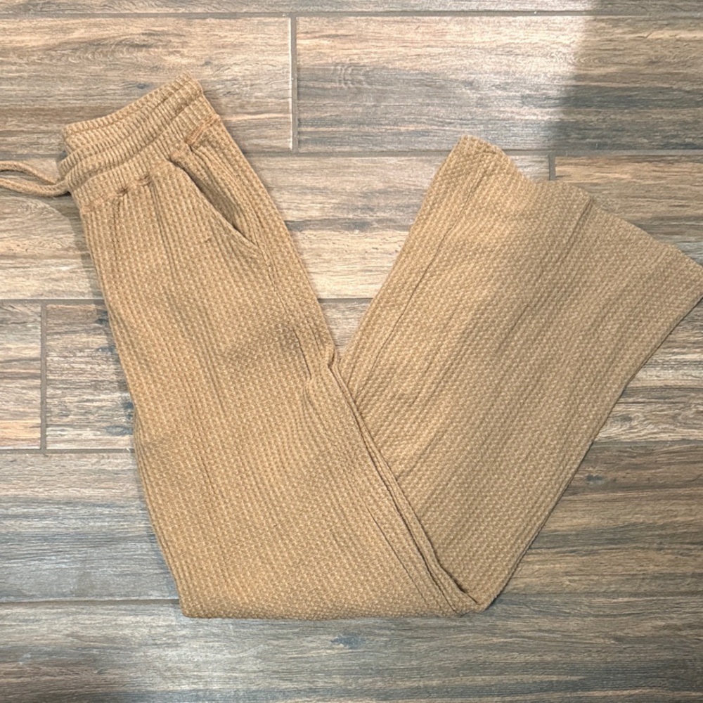 Beyond Yoga Tan Ribbed Pants